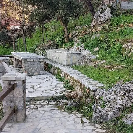 Stone House On The Rock Chalet Lilaia