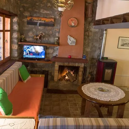 Chalet Stone House On The Rock Lilaia